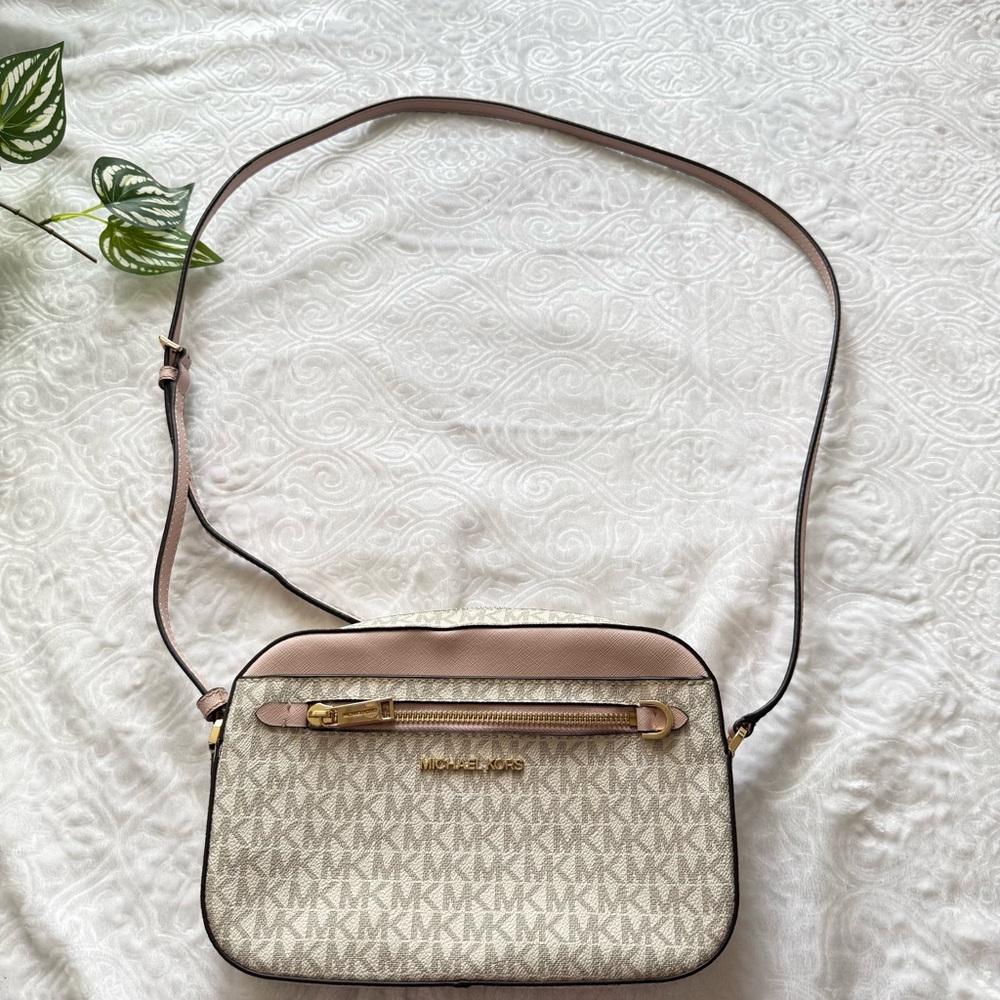 Michael Kors Jet Set Crossbody Logo Vanilla Pink - Picture 12 of 12